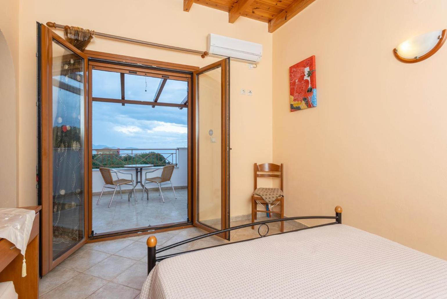 Villa Yeraki Dhrapanitika Экстерьер фото